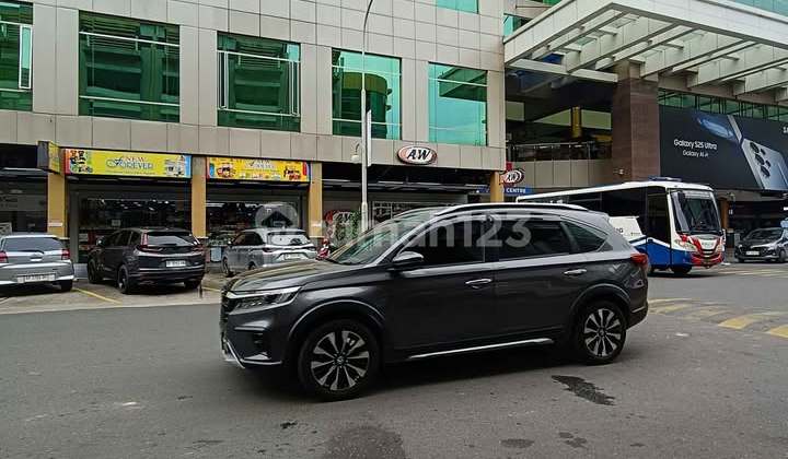 FOR SALE FAST NAGOYA HILL BATAM SHOPHOUSE (2 fronts, facing the road and mall) FOR SALE FAST NAGOYA HILL BATAM SHOPHOUSE (2 fronts, facing the road and mall)