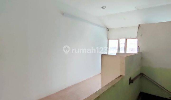 Dijual gudang komplek tanah mas sei panas 8