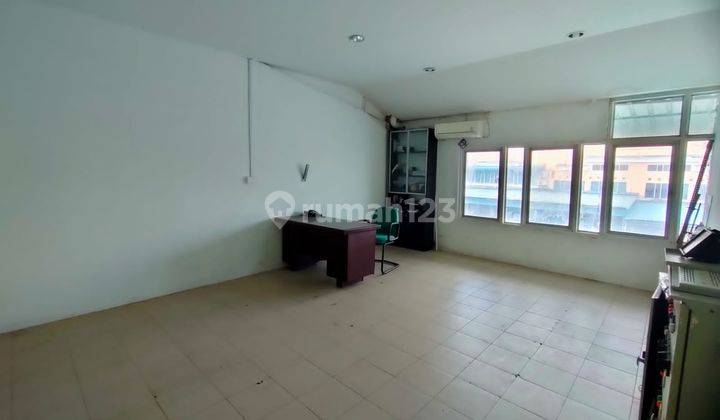 Dijual gudang komplek tanah mas sei panas 10
