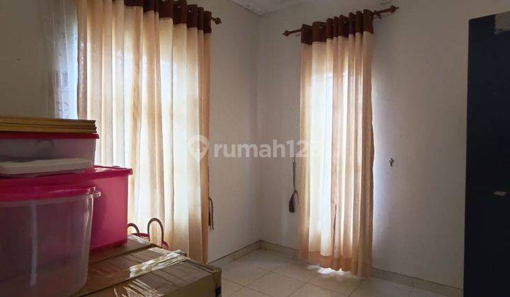 Dijual rumah beverly hook samping taman 8
