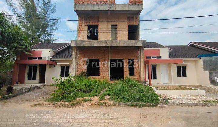 DIJUAL Rumah 2,5Lantai (Unfinish) GOLDEN PRIMA (Hadap Timur) Bengkong Laut 1