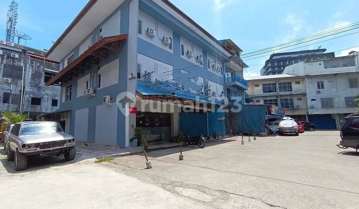 For Sale Hotel in Nagoya, 3 Units of 3.5-Story Shophouses (Attached), Location Near Aston Hotel