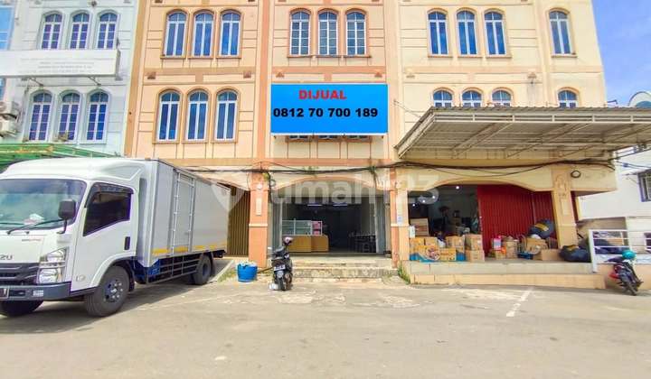 DIJUALCEPAT Ruko 3 Lantai Sei Panas hadap jalan raya