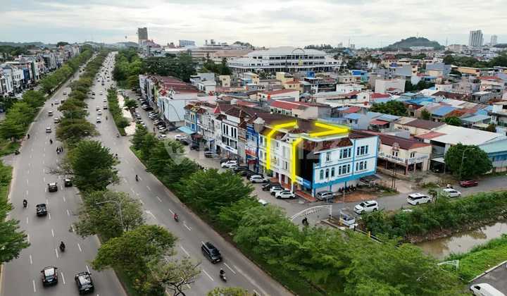 For sale_2 units of 3-story Mahkota Raya shop houses facing Jalan Raja Fisabilillah, Batam Centre.
