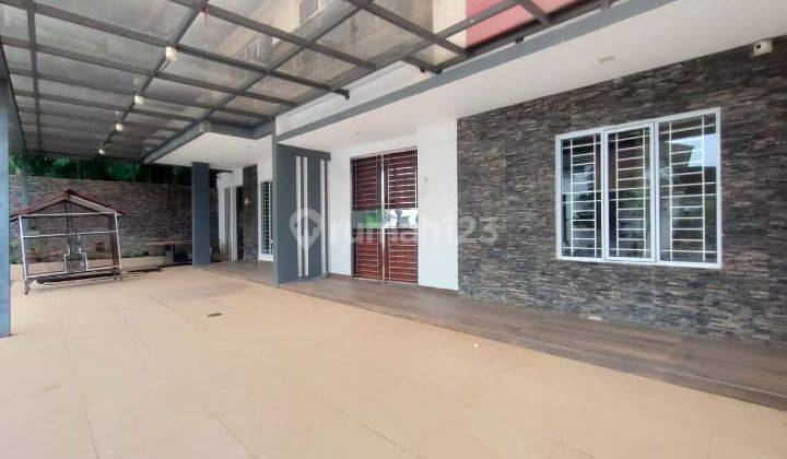 Dijual Rumah Hook Siap Huni 2,5Lantai Livia Garden Hadap Timur Batam Center 2