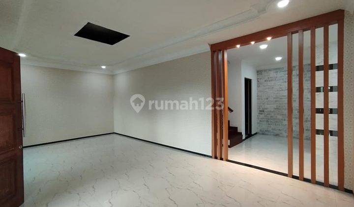 Dijual Rumah Hook 2Lantai Siap Huni Costarica Boulevard Batam Center 2