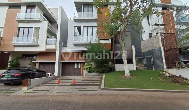 DIJUAL CEPAT Rumah Mewah 3,5 Lantai Siap Huni CITRALAND MEGAH (Hadap Selatan) Batam Center.. DIJUAL CEPAT Rumah Mewah 3,5 Lantai Siap Huni CITRALAND MEGAH (Hadap Selatan) Batam Center..