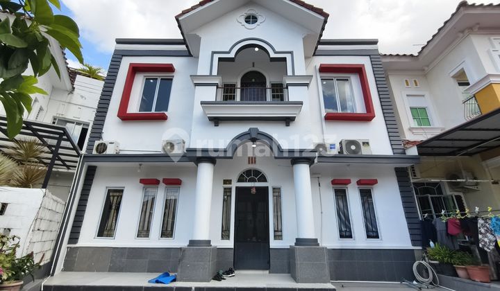 For Quick Sale Middle Hook House 2 Floors Everfresh Ready to Live Semi Furnished, Batam Centre. For Quick Sale Middle Hook House 2 Floors Everfresh Ready to Live Semi Furnished, Batam Centre.