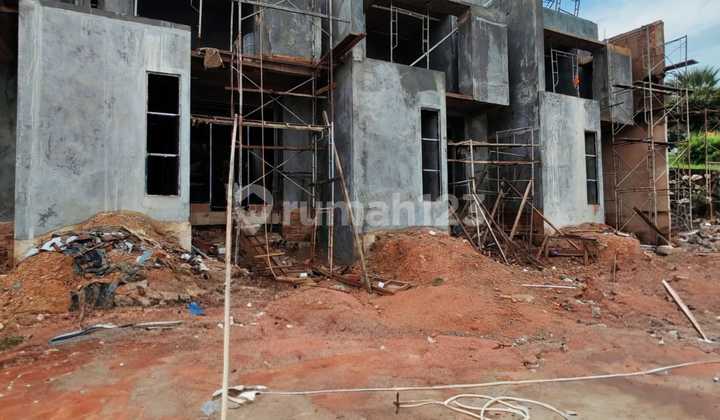 Dijual Rumah 2 Lantai Rooftop View Golf The Agathis Batam Center. Dijual Rumah 2 Lantai Rooftop View Golf The Agathis Batam Center.