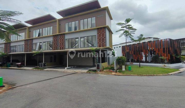 Dijual Rumah Cantik Hook 3Lantai Standard Developer The Icon Residence, Batam Centre 1