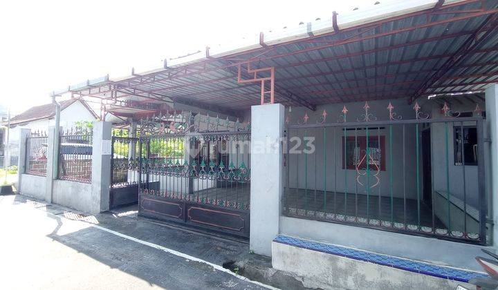 Dijual Rumah Siap Huni Carport Muat 3 Mobil di Klaikotes Klaten 2