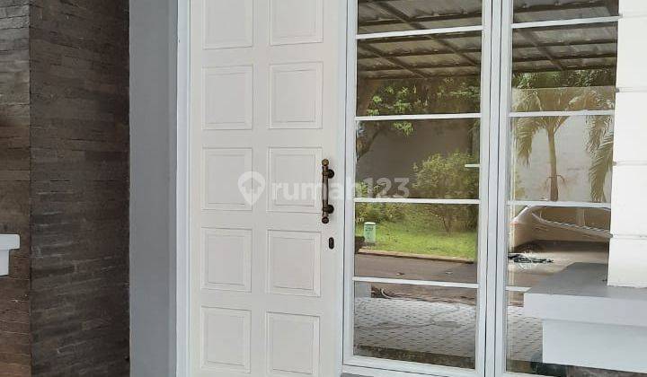 Dijual cepat rumah siap huni sudah renovasi di Legenda wisata cibubur SHM 2 Lantai 11