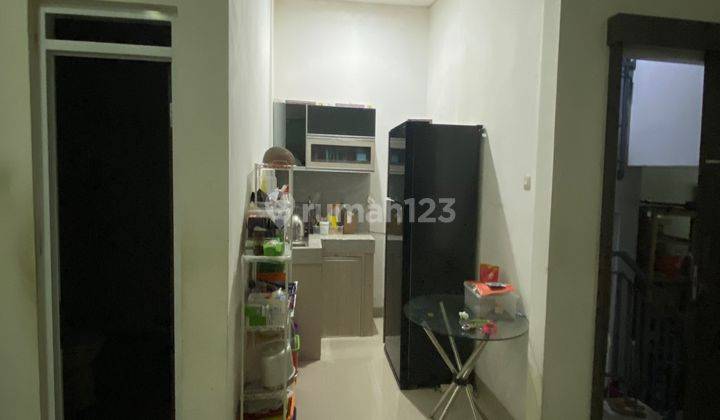 Dijual Rumah Bagus Dan Murah Di Tanjung Duren, 3 Lantai, Furnished 2