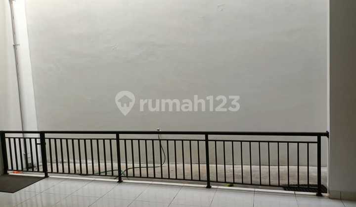 Disewakan Rumah Strategis Siap Huni - Rawamangun, Jaktim 2