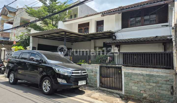 Dijual Rumah Strategis di Cempaka Putih, Jakarta Pusat