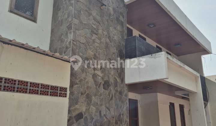 Dijual Rumah Strategis Siap Huni di Kayu Putih