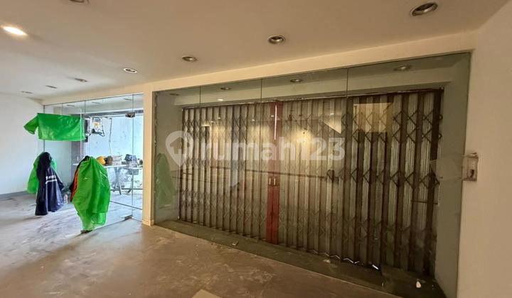 For Rent: Strategic Twin Shophouses Ready to Occupy in Depok with UI Access 2
