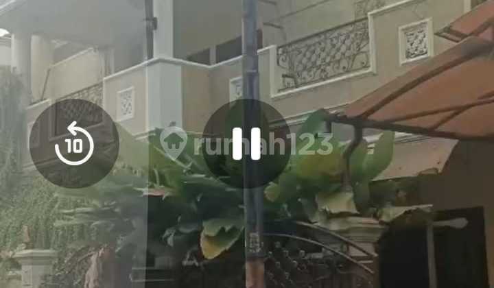 For Rent Strategic Ready-to-Occupy House in Rawamangun, East Jakarta