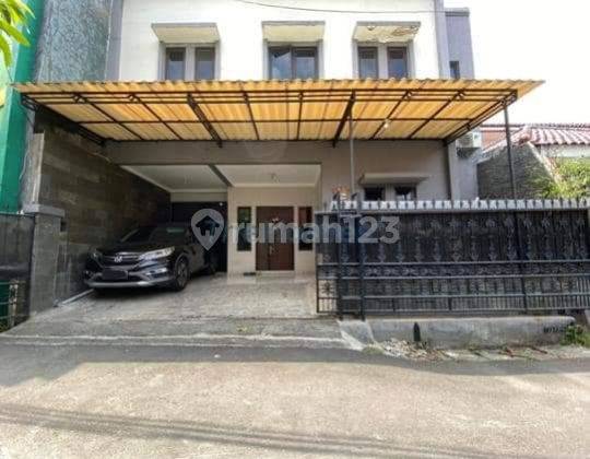 Rumah Cantik 2 Lantai Dan Nyaman Di Tebet, Jakarta Selatan 1