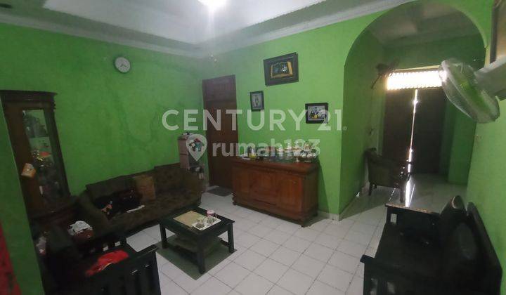 Hunian 2 Lantai 4 Kamar Tidur Di Perumnas Klender, Jaktim 2