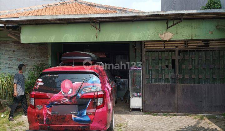 Dijual Rumah Tua Hitung Tanah Di Duren Sawit, Jakarta Timur 1