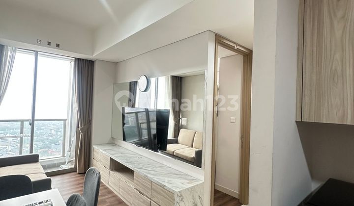 Disewakan Apartemen Taman Anggrek Residences 2 Bedroom Furnish Bagus 2