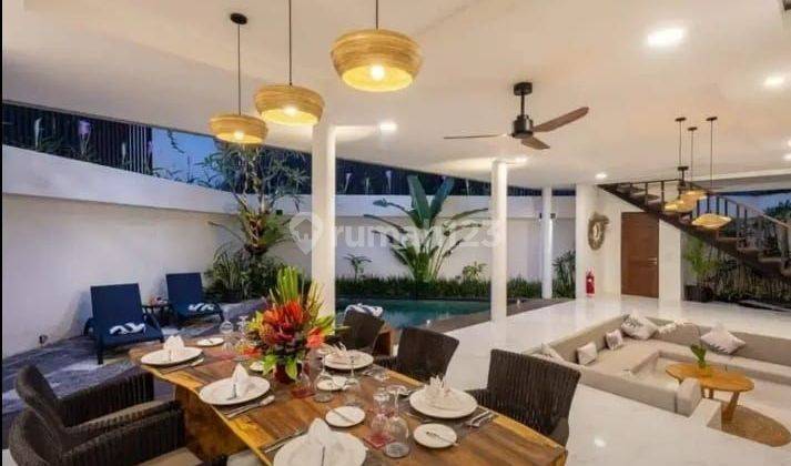 Villa Mewah Lokasi Premium Dekat Ke Pantai Seminyak  2