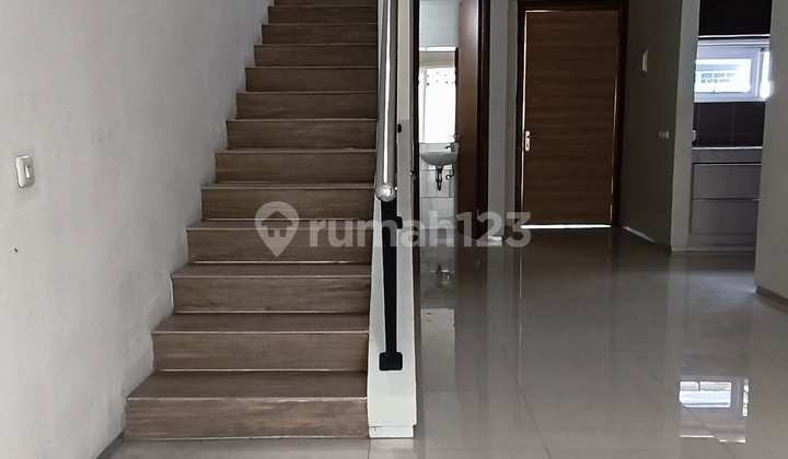 2-Story House in Awiligar Bandung Near University Area 2