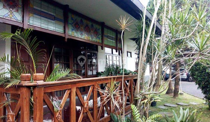 Rumah Sejuk Terawat Di Dago Bandung 1