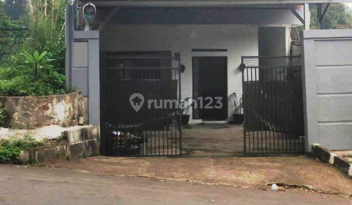 Rumah 2 Lantai Sayap Dago Bandung 1