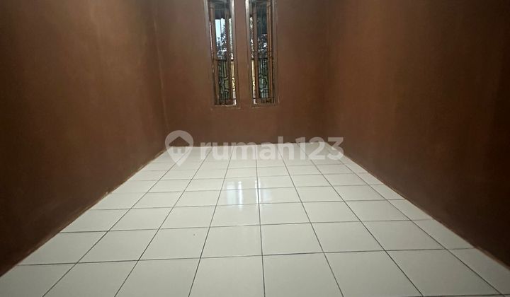 SINGLE STORY HOUSE IN A HOUSING COMPLEX IN CIBIRU, EAST BANDUNG 2