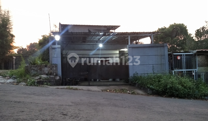 Rumah 2 Lantai di Area Dago Bandung Dekat ke Terminal Dago
