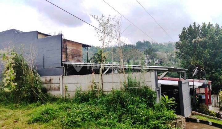 Rumah 2 Lantai di Area Dago Bandung Dekat ke Terminal Dago