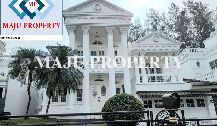 Rumah Ada Kolam Renang Di Legenda Wisata, Siap Huni