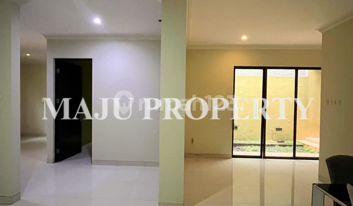 Nice Ready-to-Live House in Legenda Wisata, Quick Sale 2