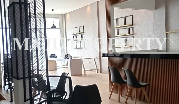 Ready-to-Use Connected Shophouse, Furnished, in CBD. 2