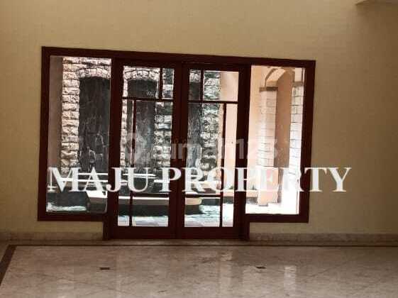 Rumah Besar di Raffles Hills Cibubur, Siap Huni 2