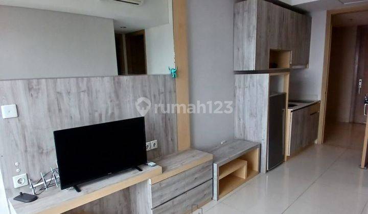 Disewakan Unit Apartemen Taman Anggrek Furnished Best View 2