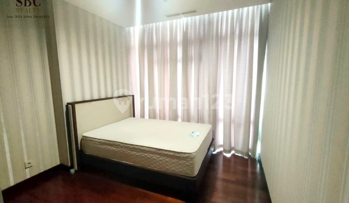 Disewakan Unit Apartemen Essence Darmawangsa Residence 3br Furnis 9