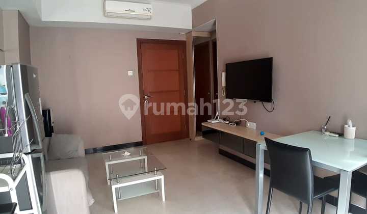 For Rent: Royal Apartment Unit at Mediterania Garden Residence Tanjung Duren, Furnished Condition, 2BR+ Type, Strategic Location, and Middle Floor. For Rent: Royal Apartment Unit at Mediterania Garden Residence Tanjung Duren, Furnished Condition, 2BR+ Type, Strategic Location, and Middle Floor.