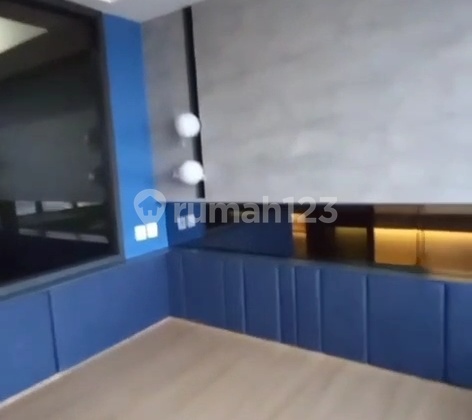 Dijual Unit Apartemen Collins Boulevard Tipe 1br Kondisi Semi Furnished Dan High Floor Dijual Unit Apartemen Collins Boulevard Tipe 1br Kondisi Semi Furnished Dan High Floor