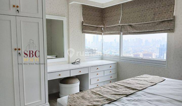 Disewakan dijual Unit Apartemen Taman Anggrek Furnished Best View 2