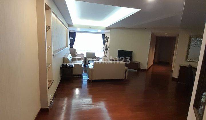 Disewakan Apartemen Taman Anggrek Residence Furnished Best View 2