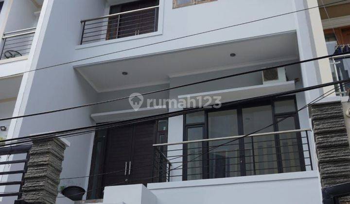 Dijual rumah di duri kepa jakbar 1