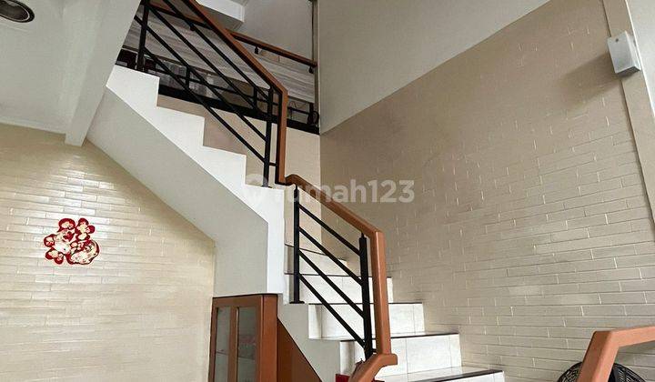 Dijual rumah di taman surya 3 jakbar 2