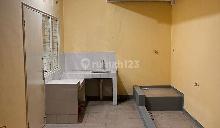 Disewakan Rumah di Graha Padma Cluster Anyelir, Semarang Barat 11