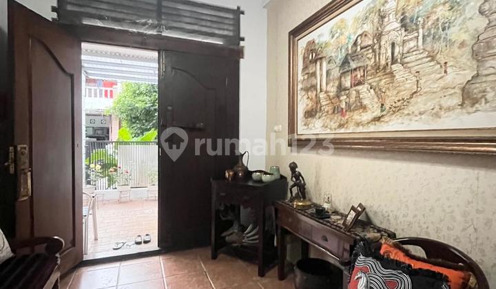 Rumah Bagus Cucur SHM Sektor 3 - Bintaro, Tangerang Selatan 2