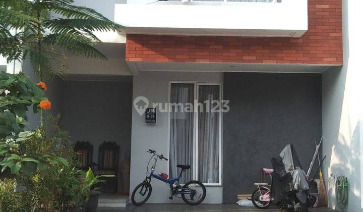 Rumah Bagus Semi Furnished SHM di Cluster U House, Tangerang Selatan 1