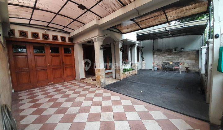 Rumah Bagus SHM di Jl. Buana, Jakarta Selatan 1