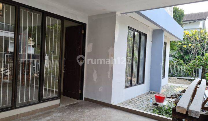 Rumah 2 Lantai Bagus SHM di Jl. Maleo, Tangerang Selatan 1